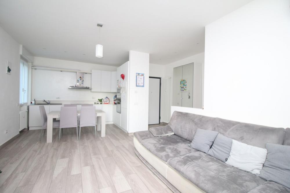 appartamento in vendita a Como in zona Salita dei Cappuccini