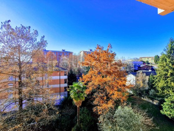 appartamento in vendita a Como in zona Camerlata