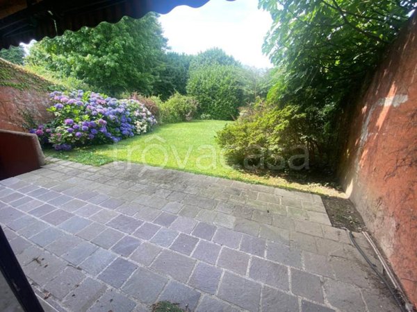 casa indipendente in vendita a Como in zona Como Centro