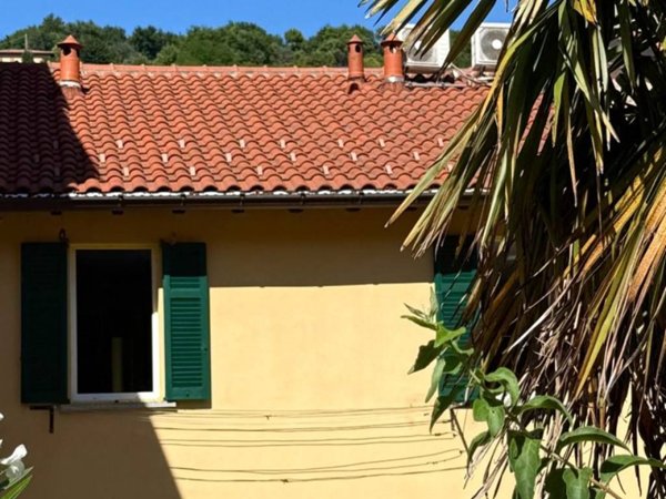 appartamento in vendita a Como in zona Sagnino