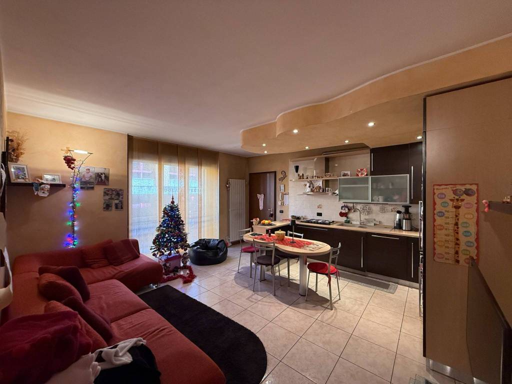 appartamento in vendita a Como in zona Sagnino