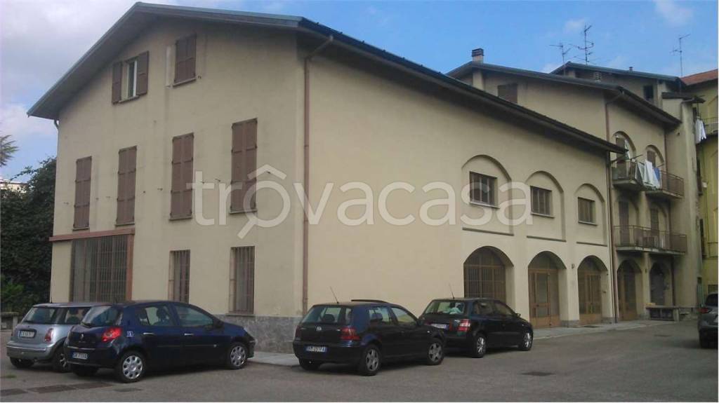 ufficio in vendita a Como in zona Rebbio