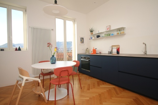 appartamento in vendita a Como in zona Garzola