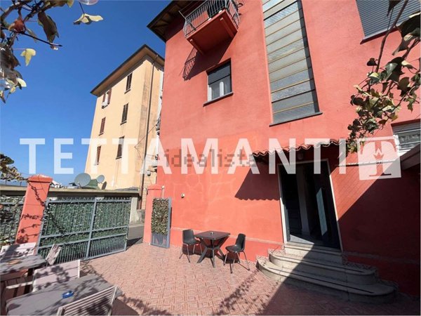 casa indipendente in vendita a Como in zona Ponte Chiasso