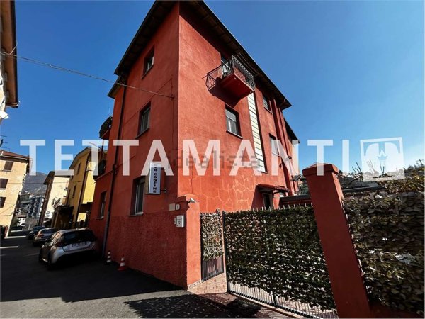 casa indipendente in vendita a Como in zona Ponte Chiasso