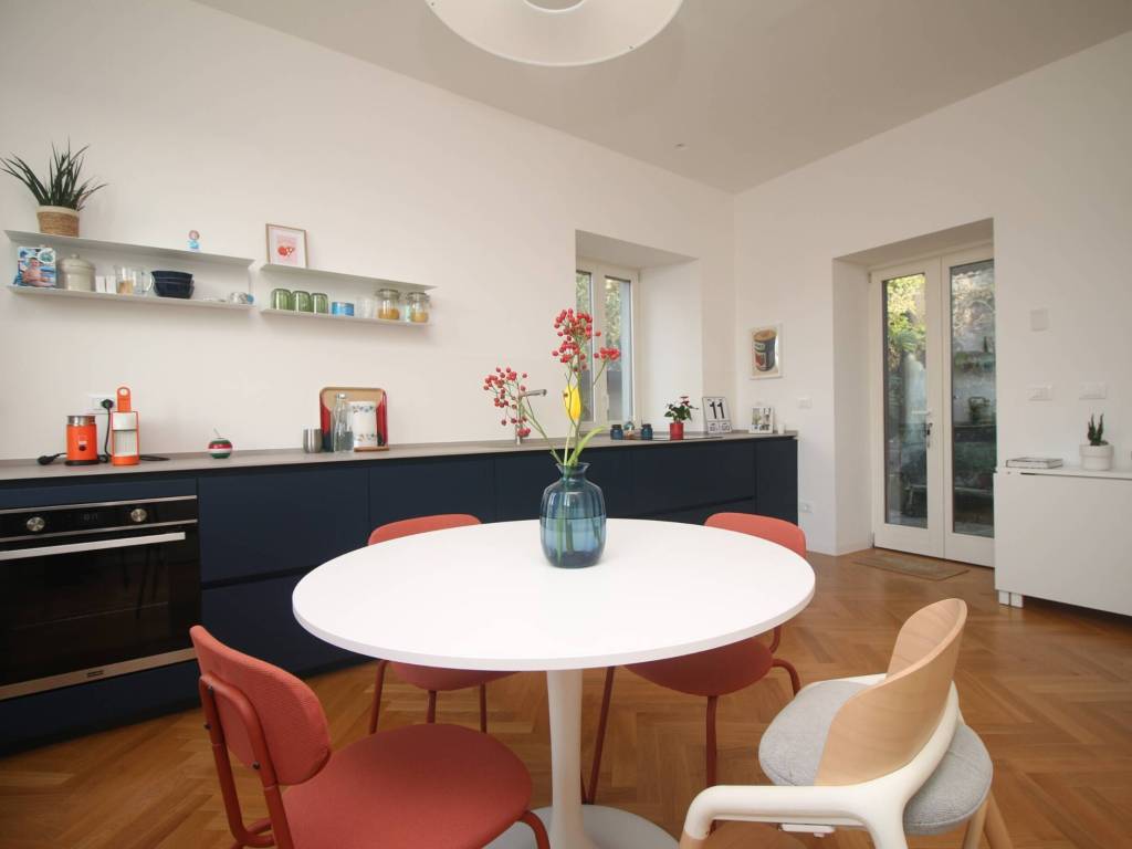 appartamento in vendita a Como in zona Civiglio