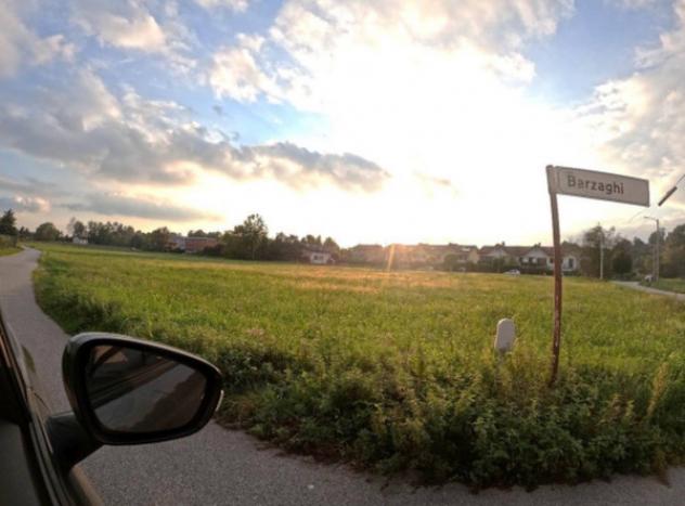 terreno edificabile in vendita a Como in zona Albate