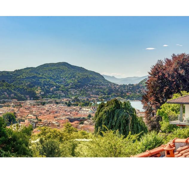 casa indipendente in vendita a Como in zona Como Centro