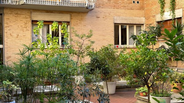 appartamento in vendita a Como in zona Como Centro