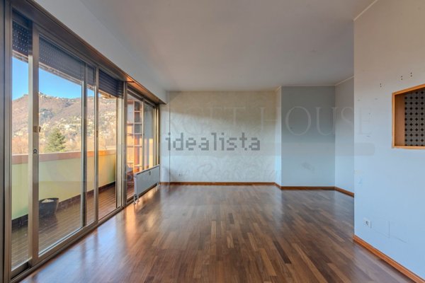 appartamento in vendita a Como in zona Como Centro