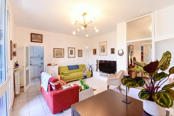 casa indipendente in vendita a Como in zona Sagnino