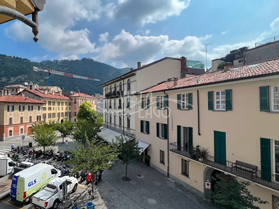 appartamento in vendita a Como in zona Piazza Volta