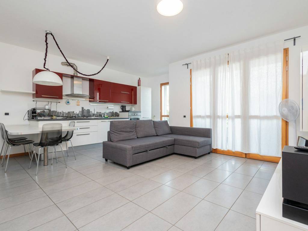 appartamento in vendita a Como in zona Rebbio