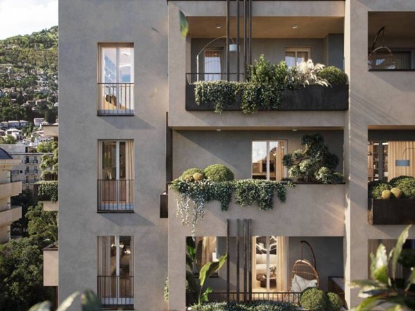 appartamento in vendita a Como in zona Borghi