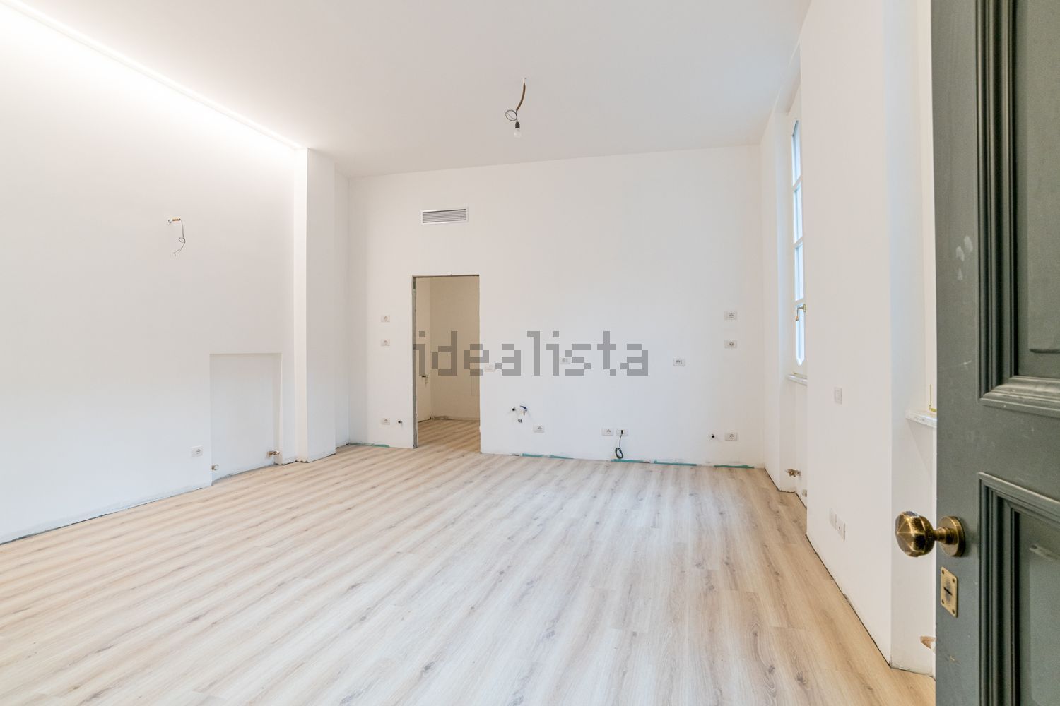 appartamento in vendita a Como in zona Piazza Volta