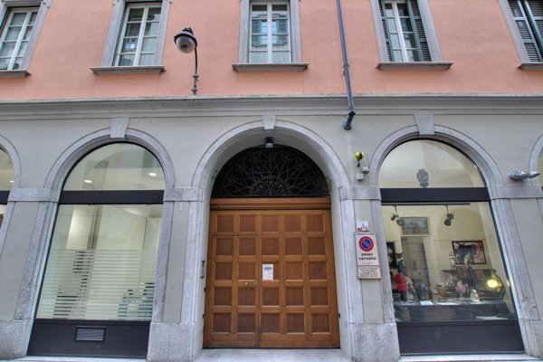 appartamento in vendita a Como in zona Como Centro