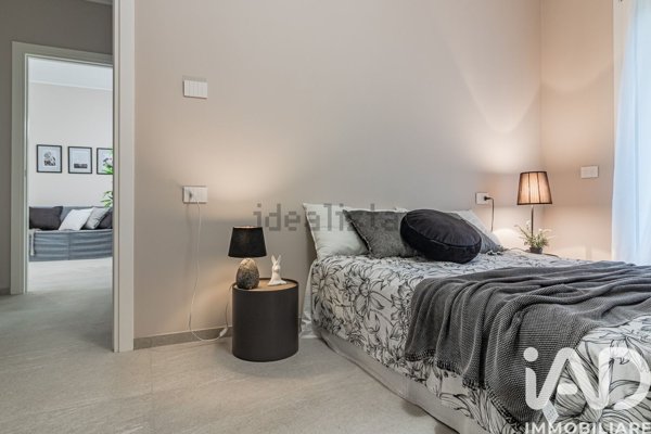 appartamento in vendita a Como in zona Tavernola