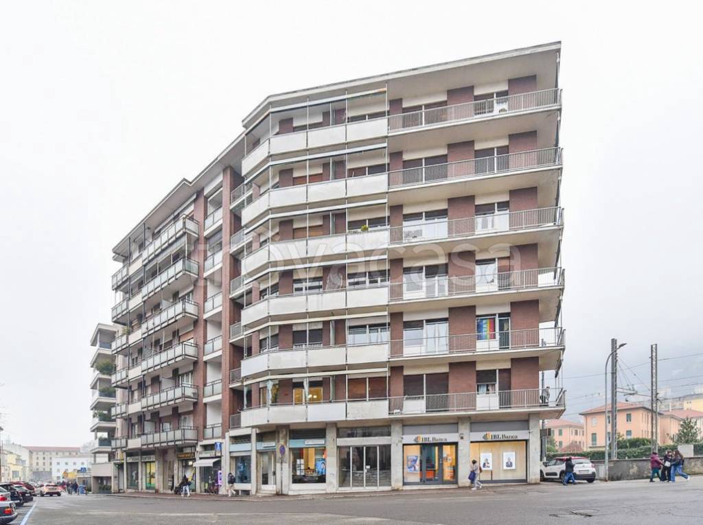appartamento in vendita a Como in zona Borghi