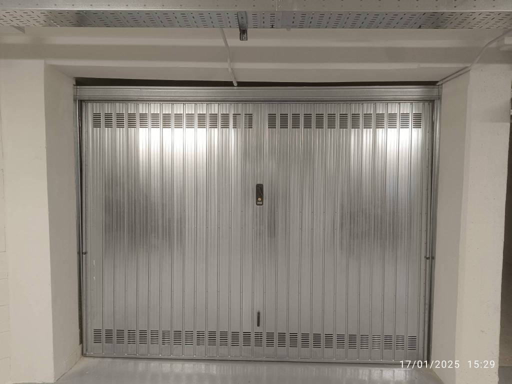 locale di sgombero in vendita a Como in zona Valduce