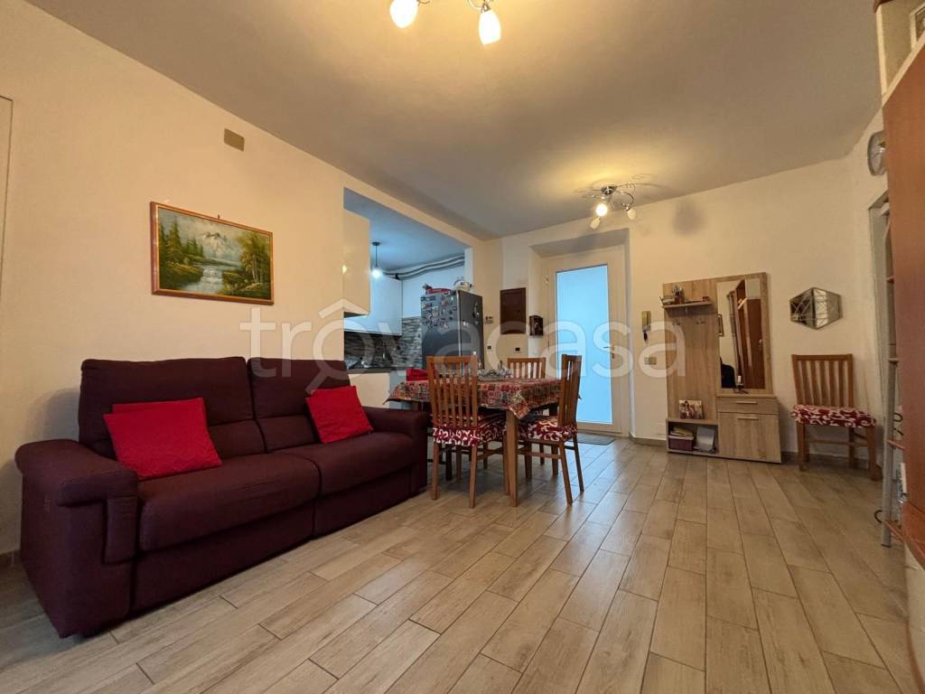 appartamento in vendita a Como in zona Borghi