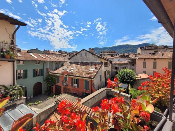 appartamento in vendita a Como in zona Como Centro