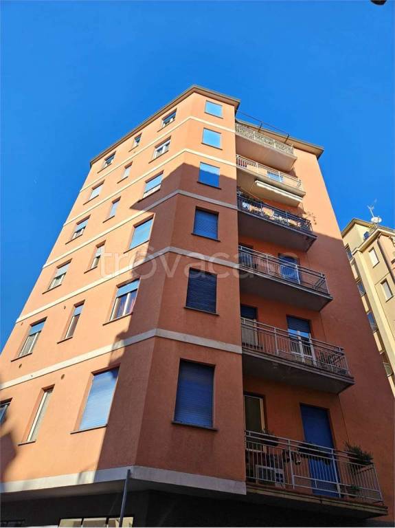 appartamento in vendita a Como in zona Borghi