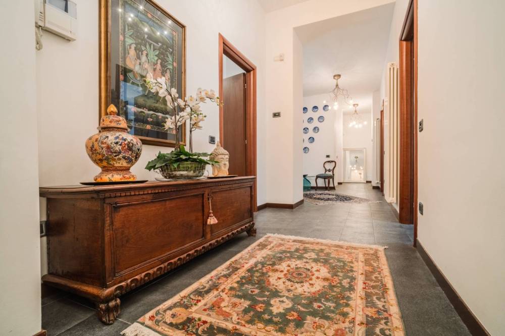 appartamento in vendita a Como in zona Como Centro