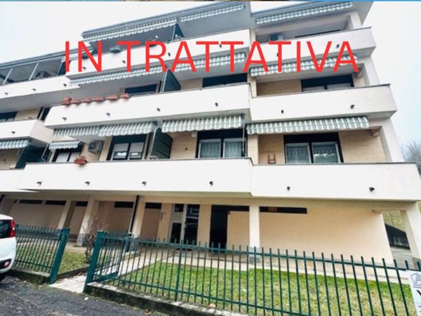 appartamento in vendita a Como in zona Albate