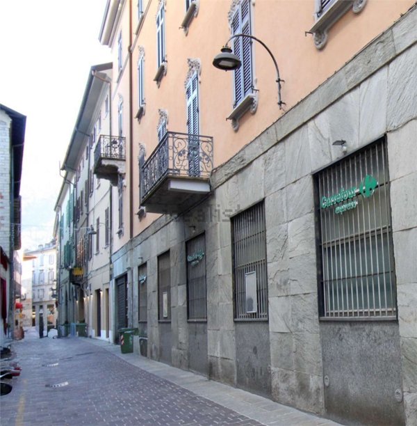 appartamento in vendita a Como in zona Como Centro