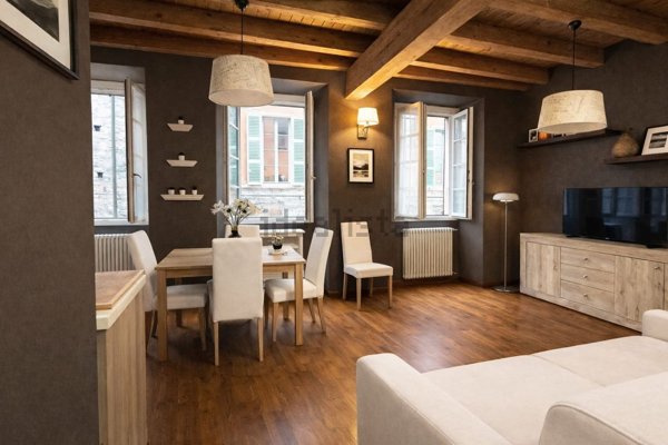 appartamento in vendita a Como in zona Como Centro