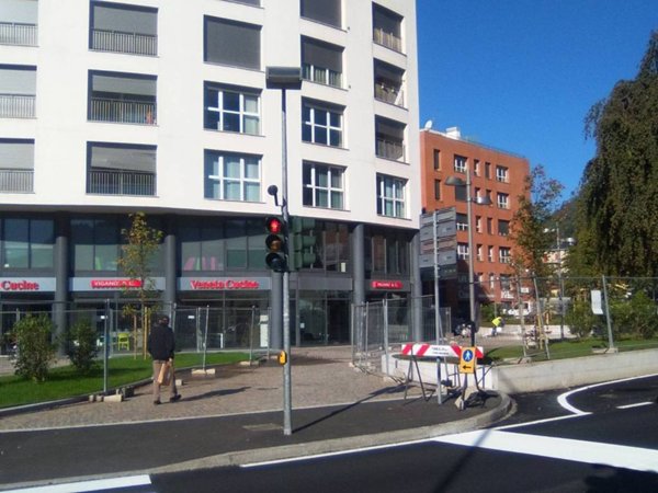 negozio in vendita a Como in zona Camerlata