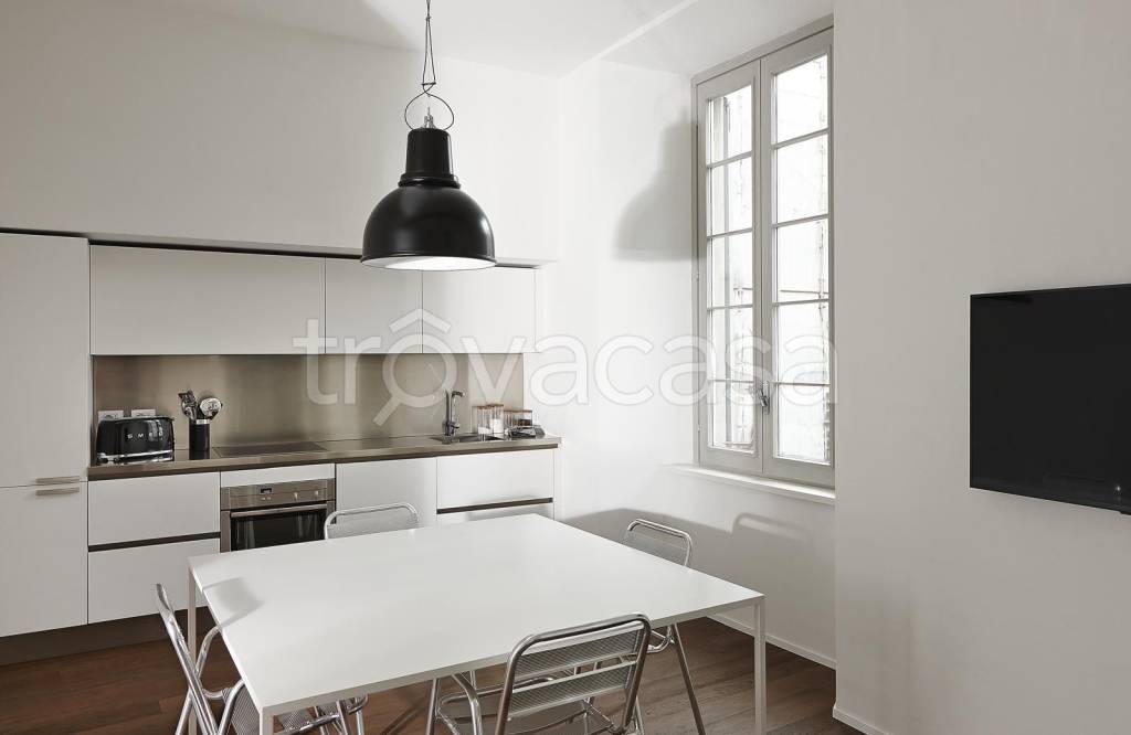 appartamento in vendita a Como in zona Como Centro