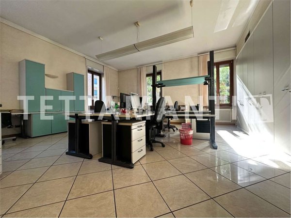 appartamento in vendita a Como in zona Como Centro