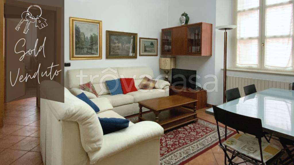 appartamento in vendita a Como in zona Borghi