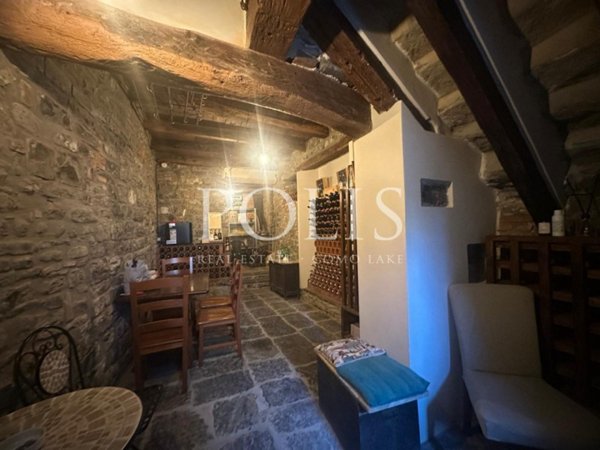 appartamento in vendita a Como in zona Como Centro