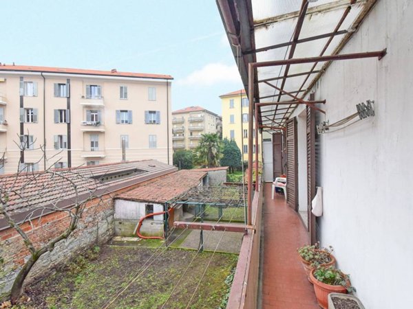 appartamento in vendita a Como in zona Borghi