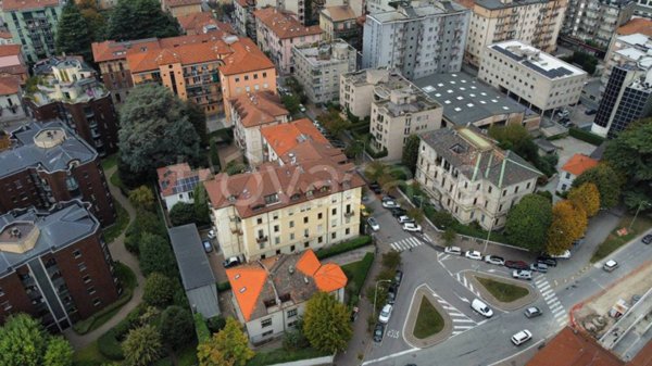 appartamento in vendita a Como in zona Borghi