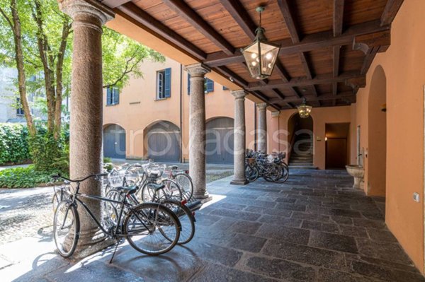 appartamento in vendita a Como in zona Piazza Volta