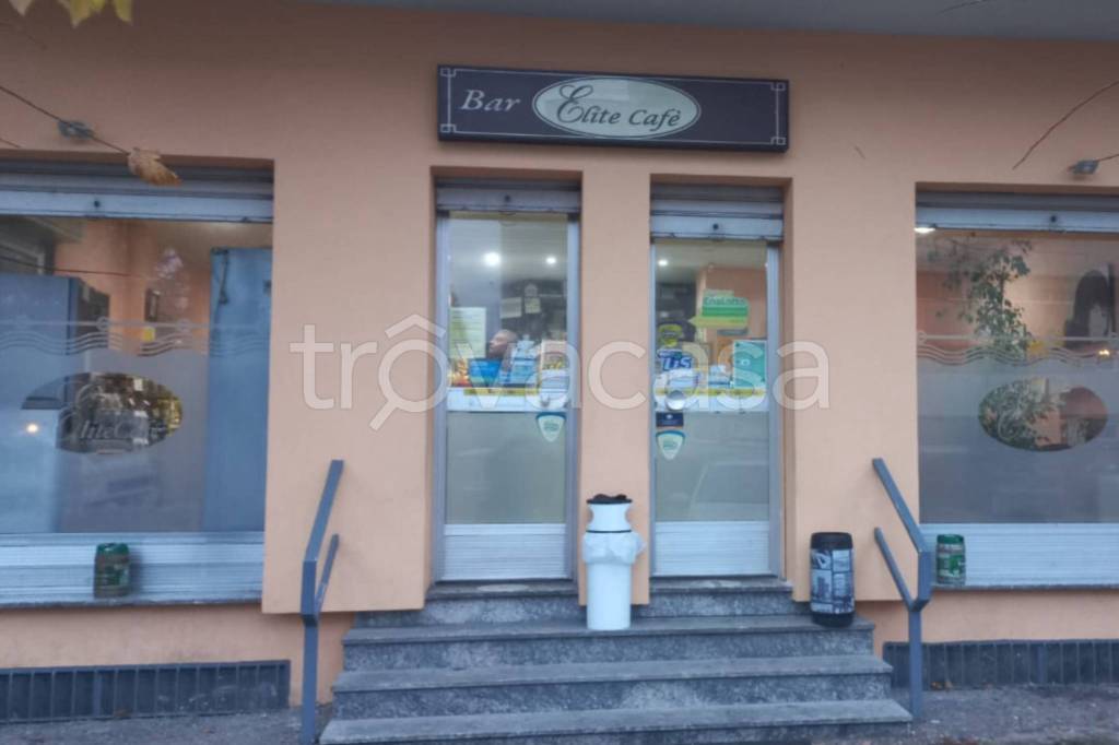negozio in vendita a Como in zona Breccia
