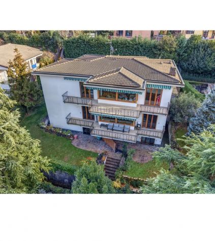 casa indipendente in vendita a Como