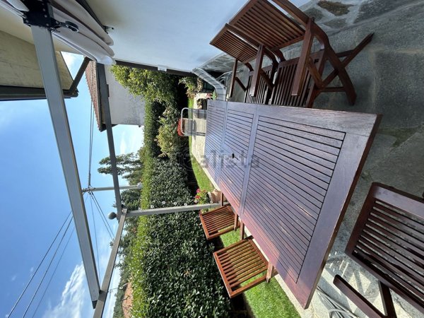 casa indipendente in vendita a Como in zona Breccia