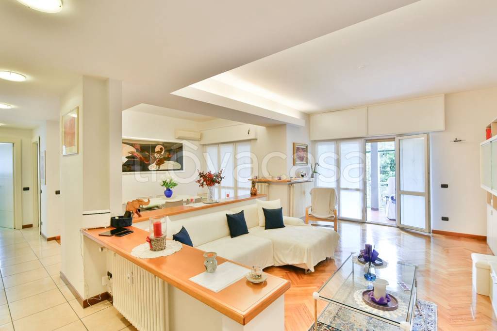 appartamento in vendita a Como in zona Prudenziana