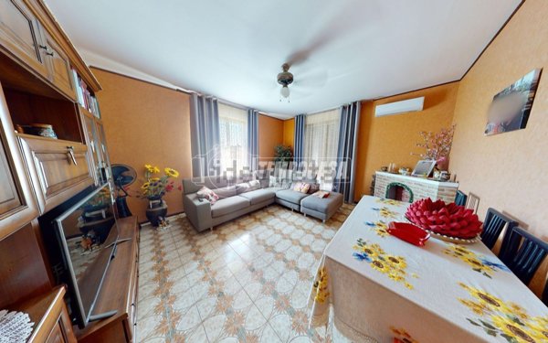 appartamento in vendita a Como in zona Rebbio