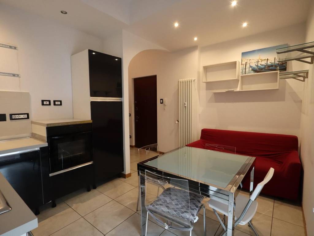 appartamento in vendita a Como in zona Como Centro