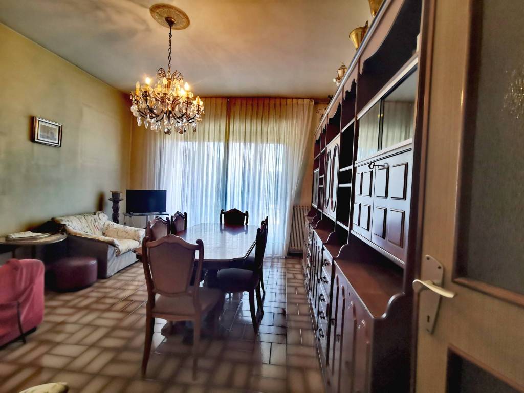 appartamento in vendita a Como in zona Sagnino