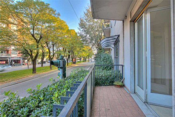 appartamento in vendita a Como in zona Como Centro