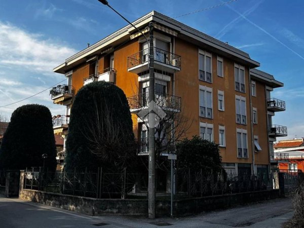 appartamento in vendita a Como in zona Albate