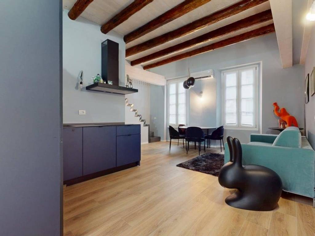 appartamento in vendita a Como in zona Borghi