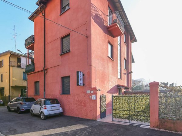 appartamento in vendita a Como in zona Ponte Chiasso