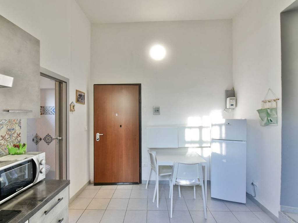 appartamento in vendita a Como in zona Tavernola